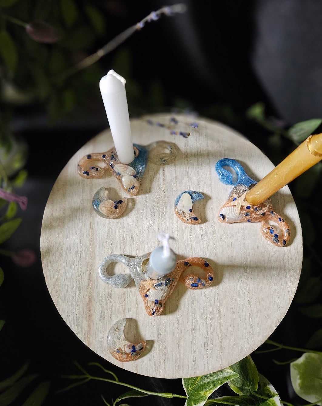 Candleholder with matching crescent moon