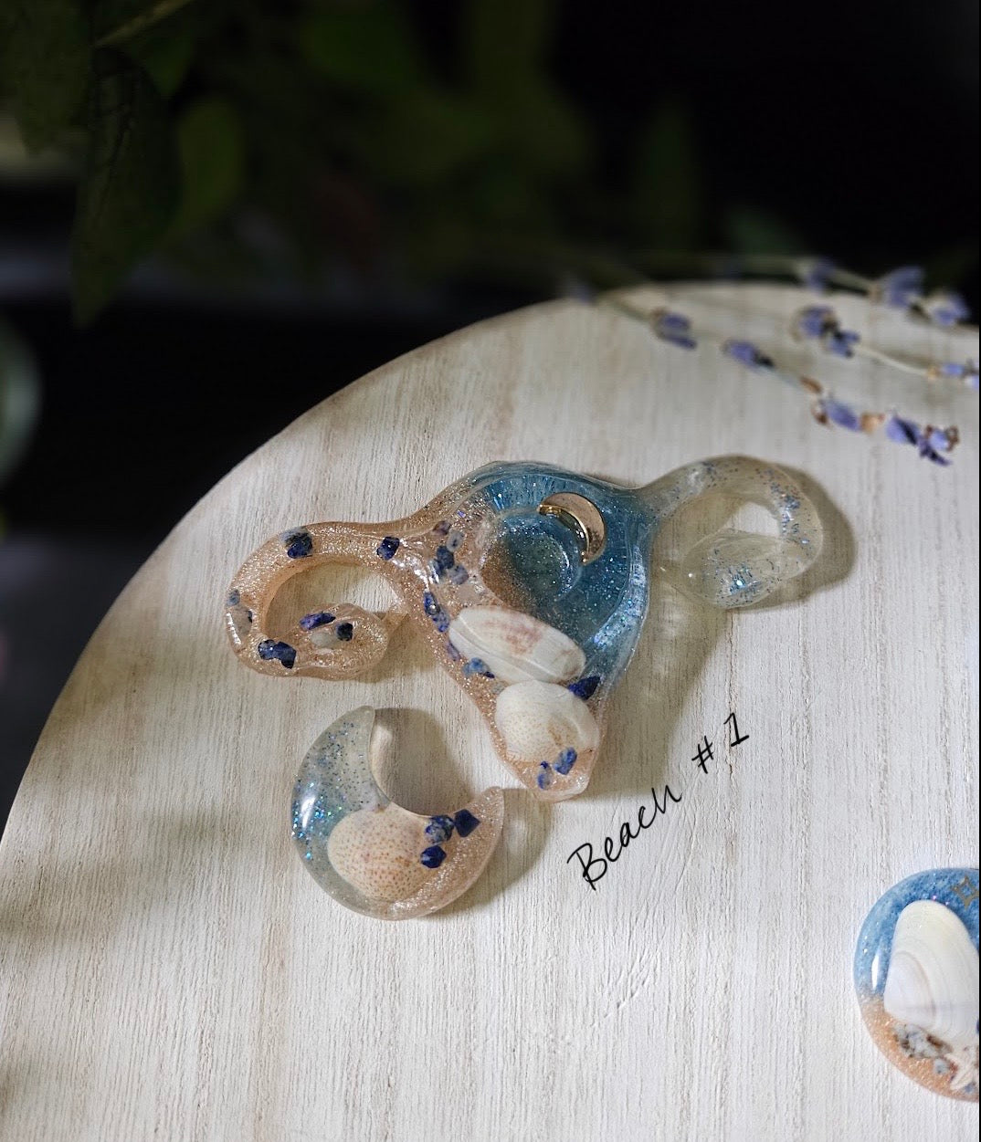 Candleholder with matching crescent moon