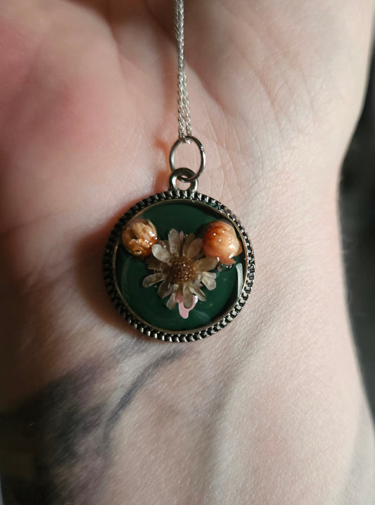 Uterus flower pendant necklace