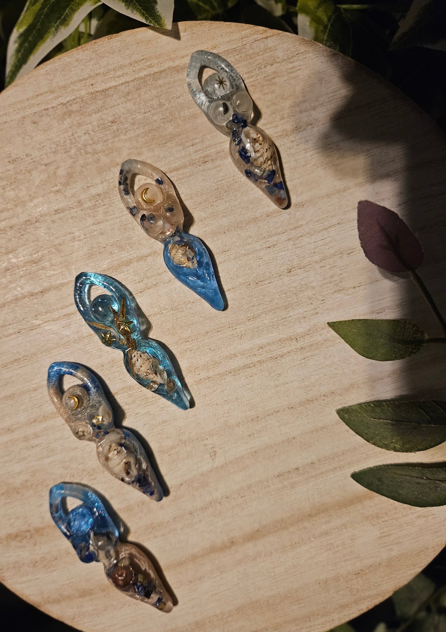 Tiny goddess figurine