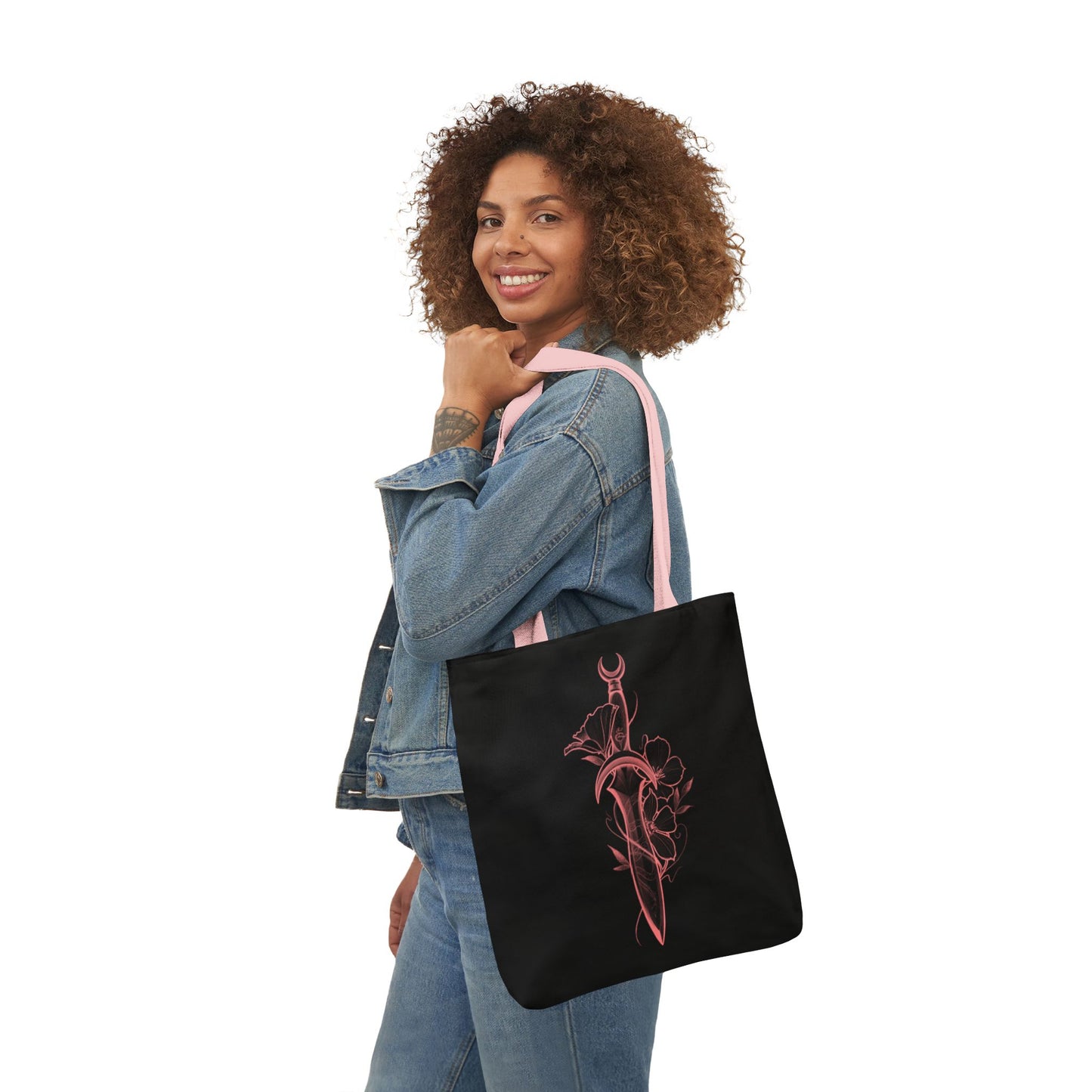 Sera’s dagger tote bag