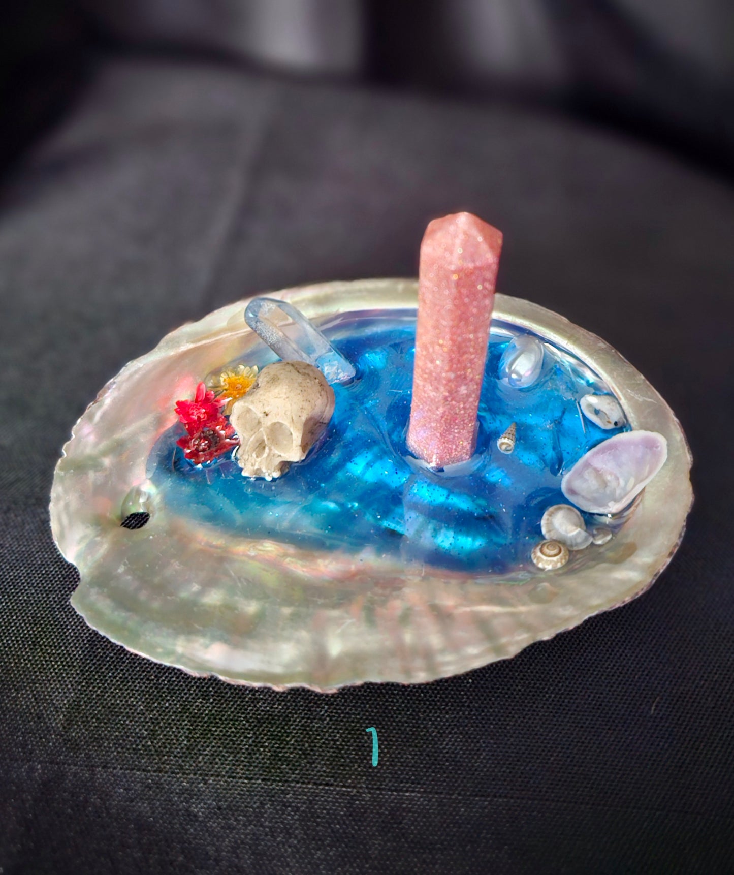 Abalone shell ring holders