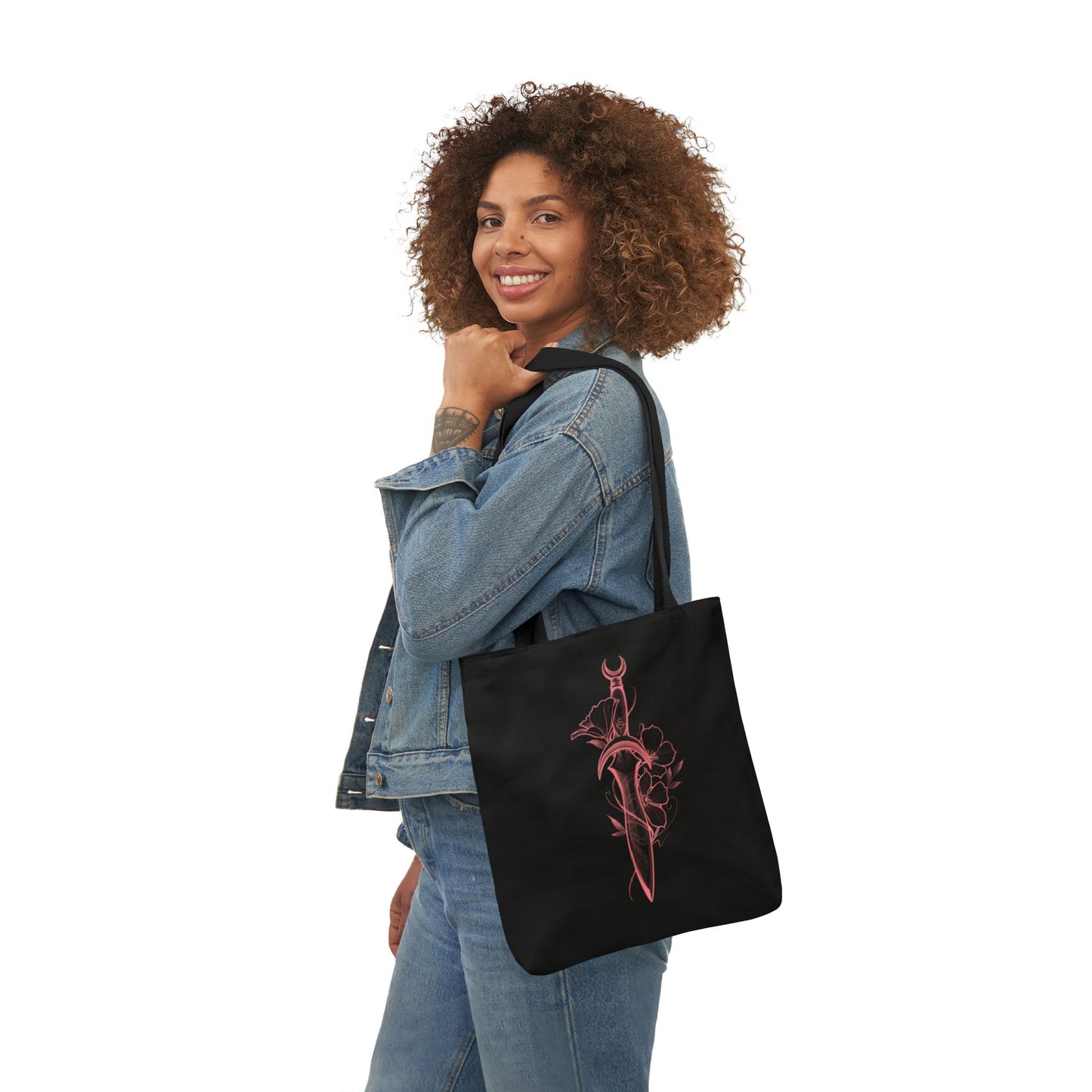 Sera’s dagger tote bag
