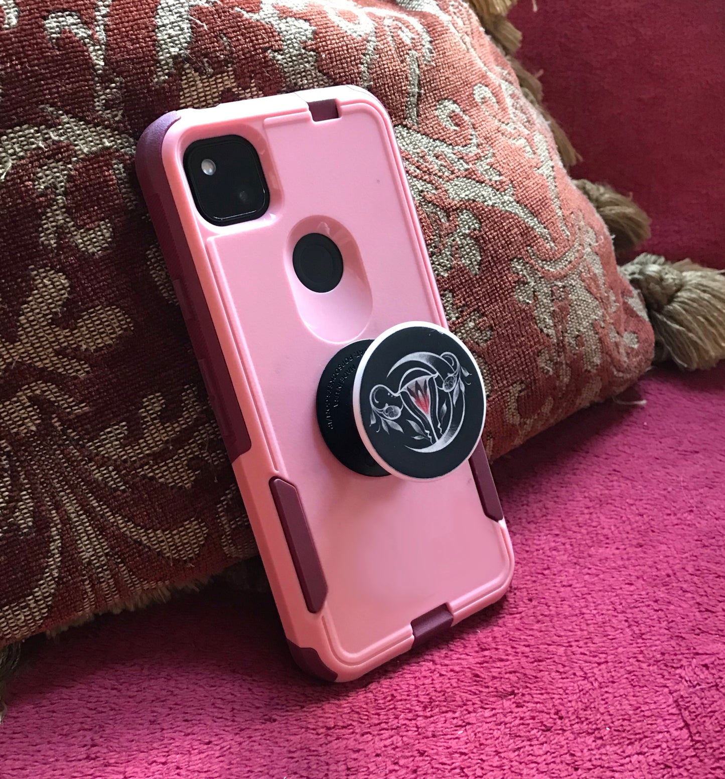 Uterus pop socket sticker